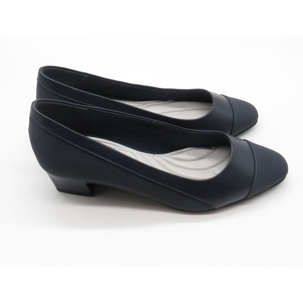 Easy Street Womens Navy Blue Low Heel Slip-On Comfort Shoes 7.5 NEW